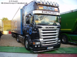 Scania-R-620-Ricoe-Bursch-050707-01