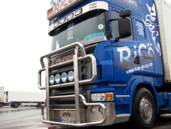 Scania-R-620-Ricoe-Iden-270107-01