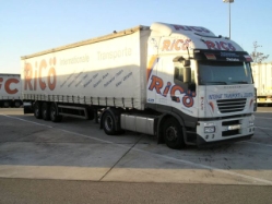 Iveco-Stralis-AS440S43-Ricoe-Reck-171004-1