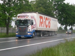 Scania-R-420-Ricoe-Skrzypczak-140605-01