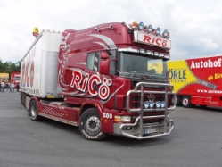 Scania-Longline-Ricoe-Holz-010806-03