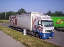 Volvo-FH12-Ricoe-Rogozinski-100907-01