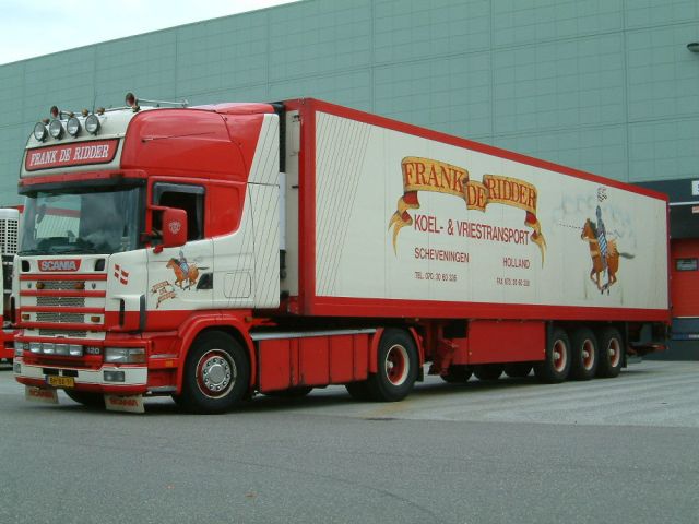 Scania-124-L-420-deRidder-vMelzen-080604-01.jpg - Henk van Melzen