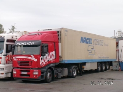 Iveco-Stralis-AS-Roehlich-Bach-241206-02