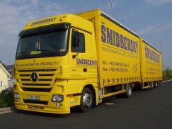 MB-Actros-1832-MP2-Smidbersky-Holz-040504-1-CZ