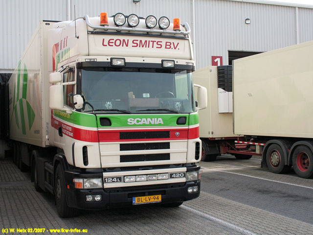 Scania-124-L-420-Smits-170207-03-NL.jpg
