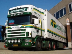 Scania-144-L-530-Soonius-Scheffers-030805-11