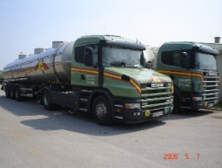 Scania-124-L-420-Steiner-Kovacs-Andras-100907-01