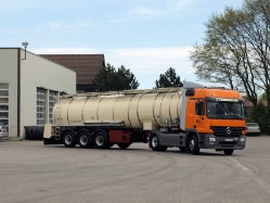 MB-Actros-MP2-1841-Steinkuehler-Voss-300408-04