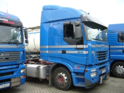 Iveco-Stralis-AS-440-S-43-Stermann-Voss-200807-05