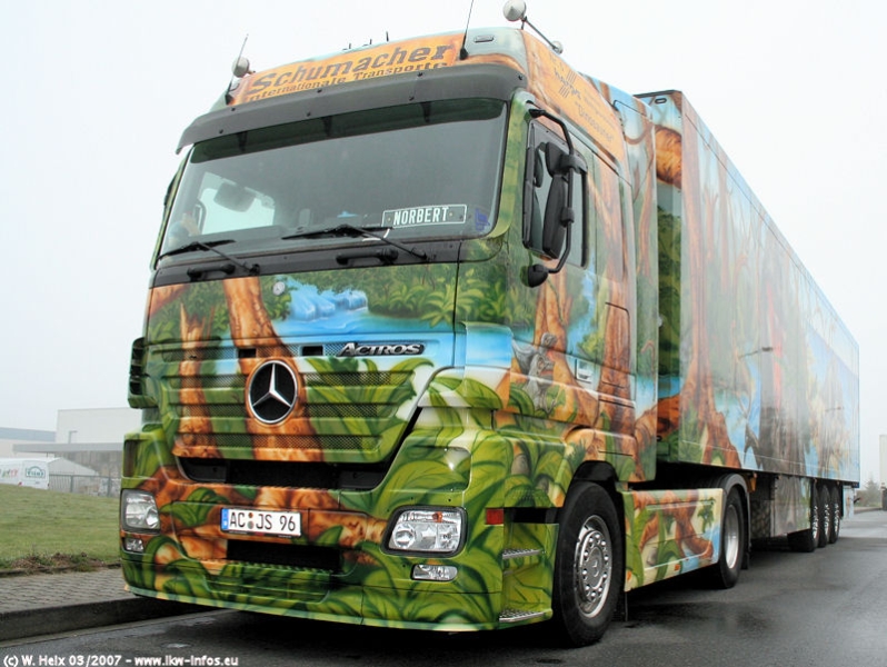 MB-Actros-MP2-Dino-Truck-Schumacher-250307-18.jpg