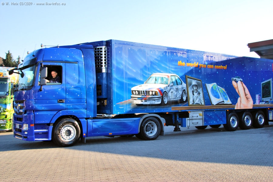 MB-Actros-3-Herpa-Truck-Schumacher-210309-03.jpg