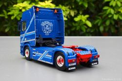 20251207-Augst-00009