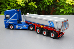 20251207-Augst-00042