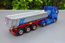 20251207-Augst-00055