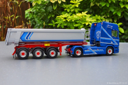 20251207-Augst-00058