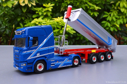 20251207-Augst-00075