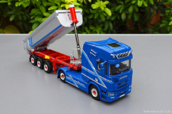 20251207-Augst-00084