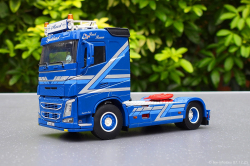 20251207-Augst-00090