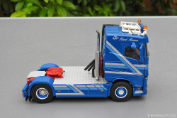 20251207-Augst-00104