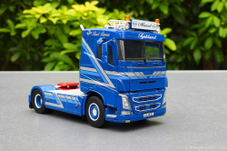 20251207-Augst-00107