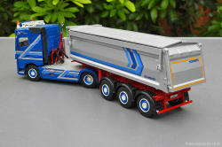 20251207-Augst-00126