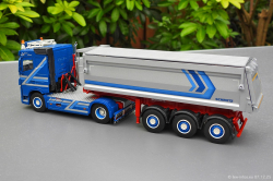 20251207-Augst-00135