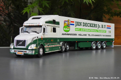20230530-Deckers-Jan-00004