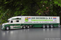 20230530-Deckers-Jan-00006