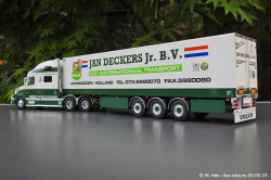 20230530-Deckers-Jan-00017