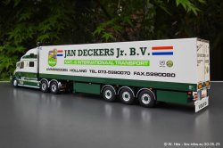 20230530-Deckers-Jan-00019