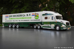 20230530-Deckers-Jan-00038