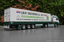 20240809-Deckers-00054