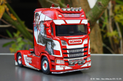 20231203-Lauratrans-00030