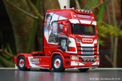 20231203-Lauratrans-00031