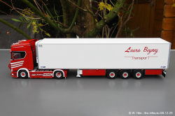 20231207-Laura-Trans-00011