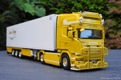 20250715-Laura-Trans-00076