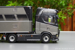 20241218-Leus-R-00112