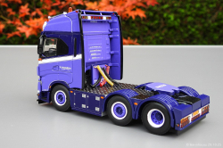 20251029-Neidhoefer-00012