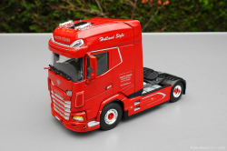 20251113-Steiner-00001