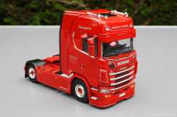 20251113-Steiner-00095