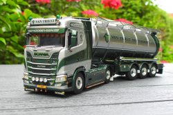 20250627-Triest-van-00030