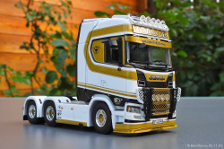 20251105-Verlhac-00023