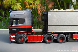 202403249-Winter-de-00197