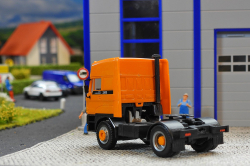 20251206-DAF-3300-orange-00009