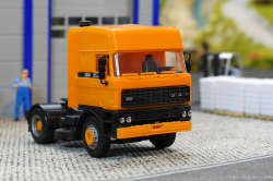 20251206-DAF-3300-orange-00032