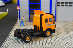 20251206-MB-NG-1838-orange-00019