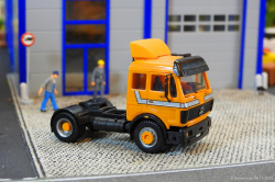 20251206-MB-NG-1838-orange-00031