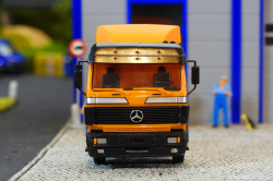 20251206-MB-NG-1838-orange-00033