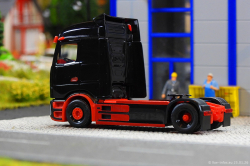 20260221-IMB-eActros-schwarz-rot-01009
